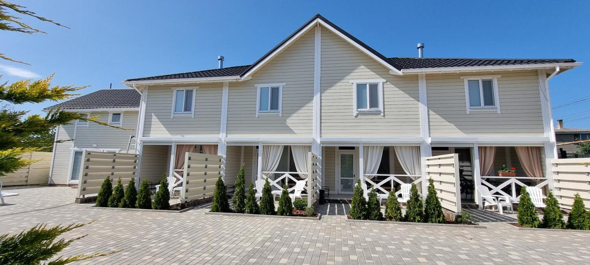 Sunville Chornomorsk Bagian luar foto